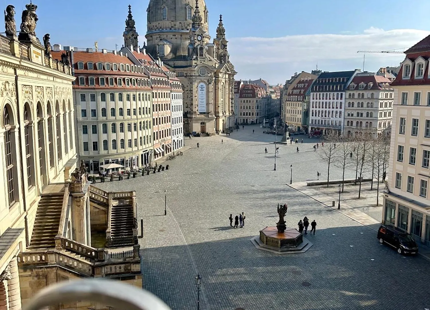 Luxus Suite Mit Einmaligem Blick Auf Die Frauenkirche Dresden Germany